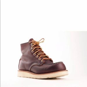 Red Wing Moc toe Crepe sole